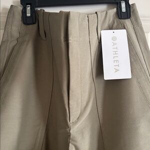 Athleta Skyline High Rise Barrel leg pants in Olive Branch green size 12 NWT 🫒